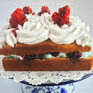 Mix berry vanilla cake
